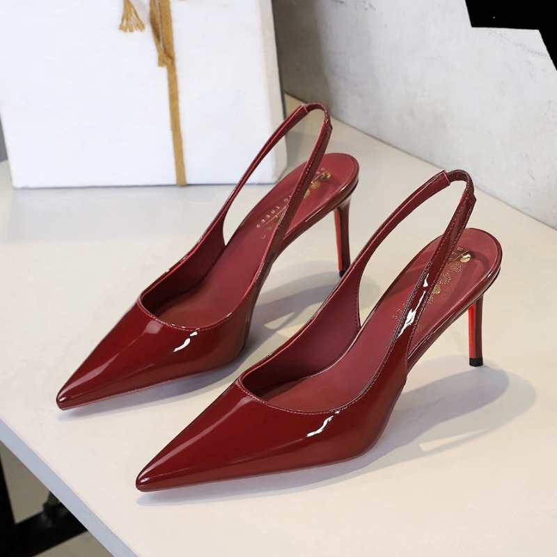 새로운 유럽과 미국의 뾰족한 하이힐, 특허 가죽 뒤쪽  - Women'S Shoes Red Bottoms 리뷰 및 가격